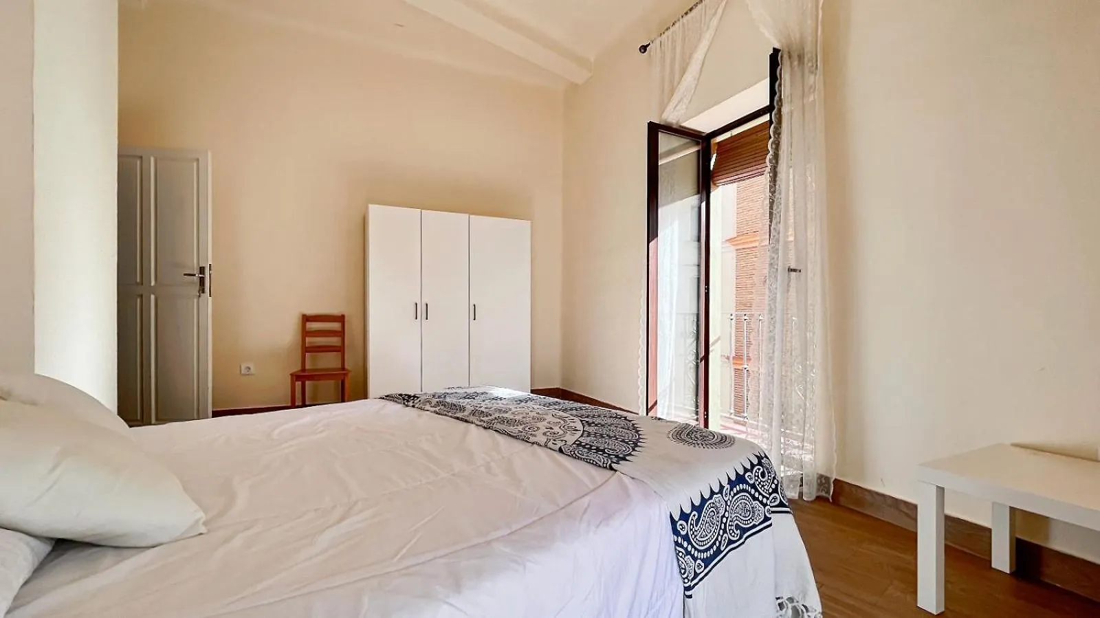Antequera Suites 0*,